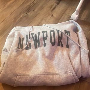 Newport like new thick hoodie
